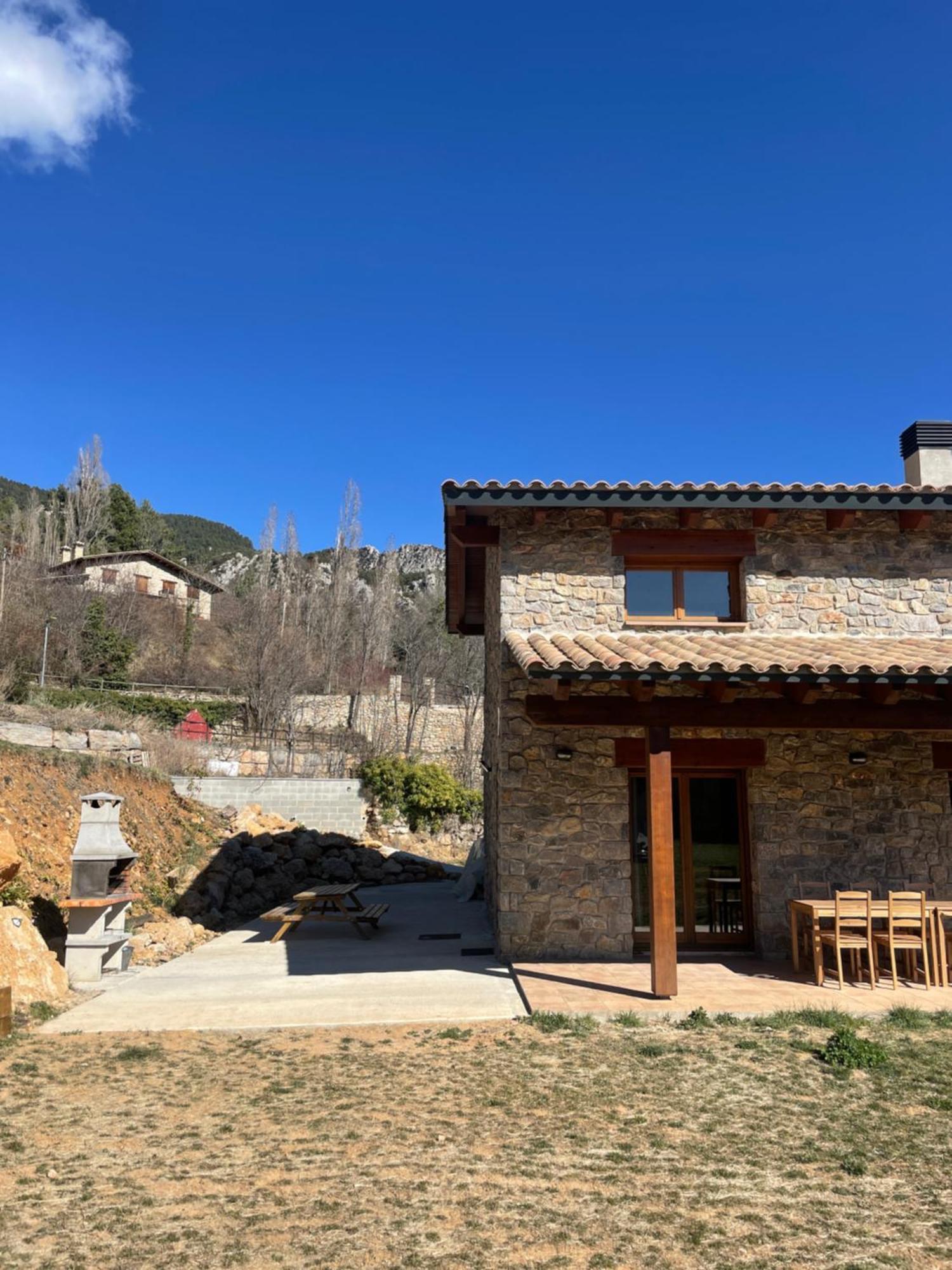 Casa De Les Escoles, Espinalbet - Alberga Castellar del Riu Exterior photo