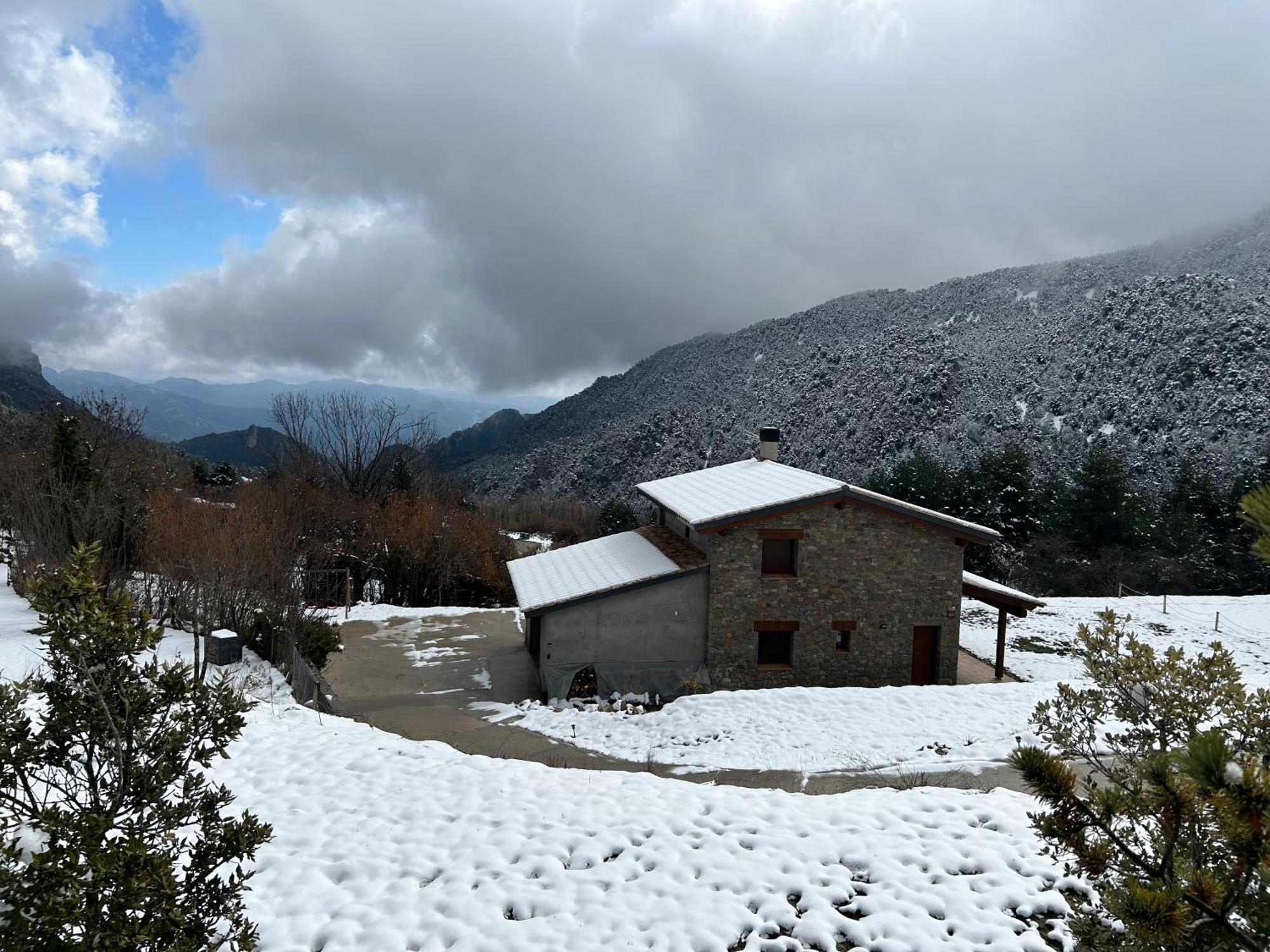 Casa De Les Escoles, Espinalbet - Alberga Castellar del Riu Exterior photo