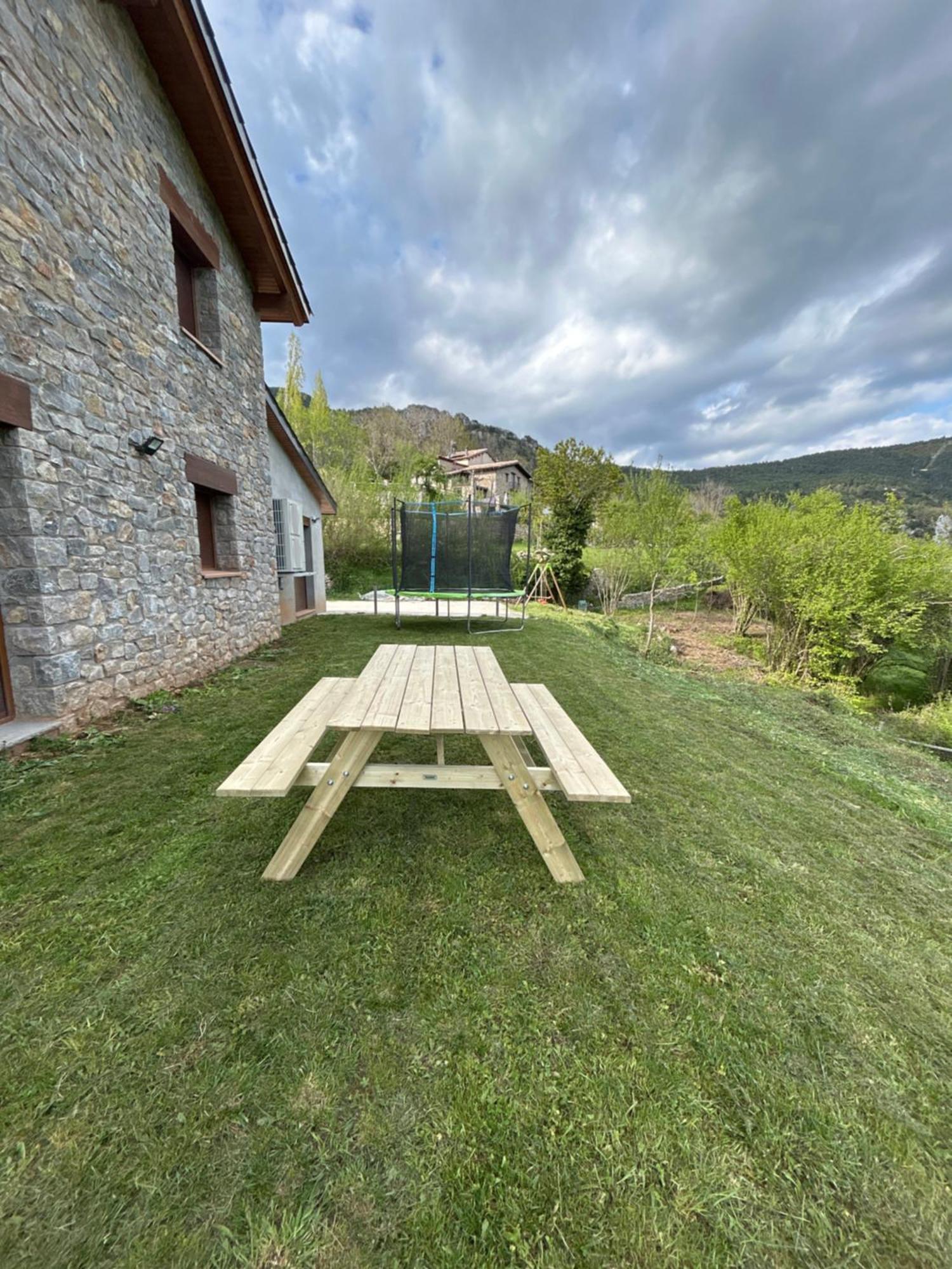 Casa De Les Escoles, Espinalbet - Alberga Castellar del Riu Exterior photo