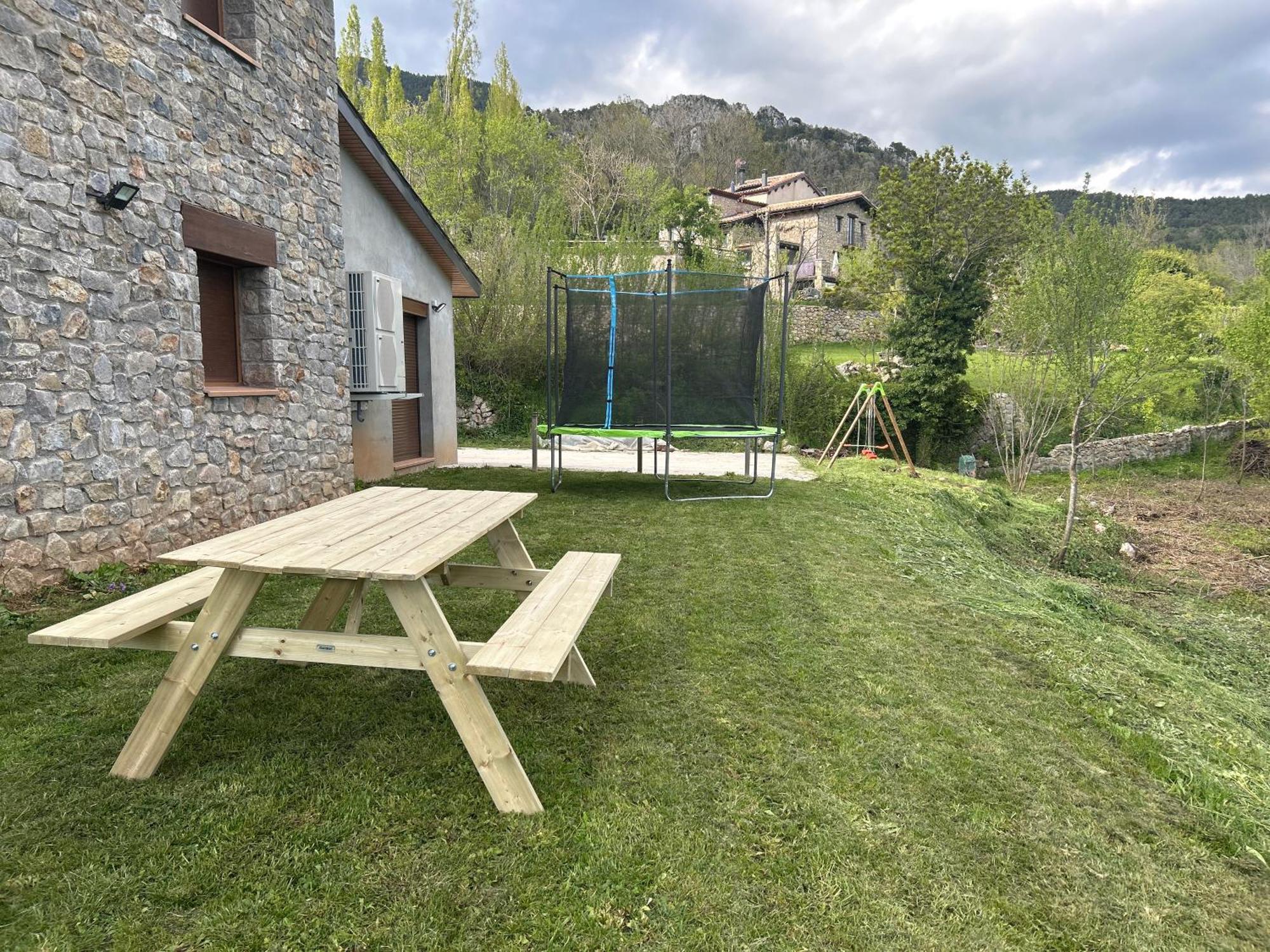 Casa De Les Escoles, Espinalbet - Alberga Castellar del Riu Exterior photo